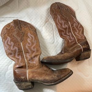 Ariat Style 10004817 Size 8.5B